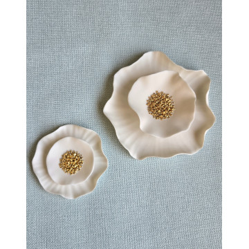 Fleur murale blanche et...